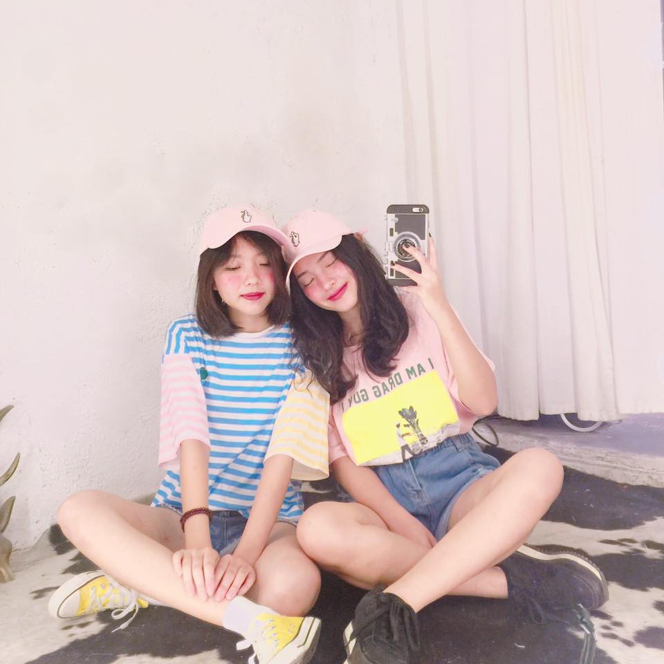 chup17 Chụp ảnh cùng cô bạn thân