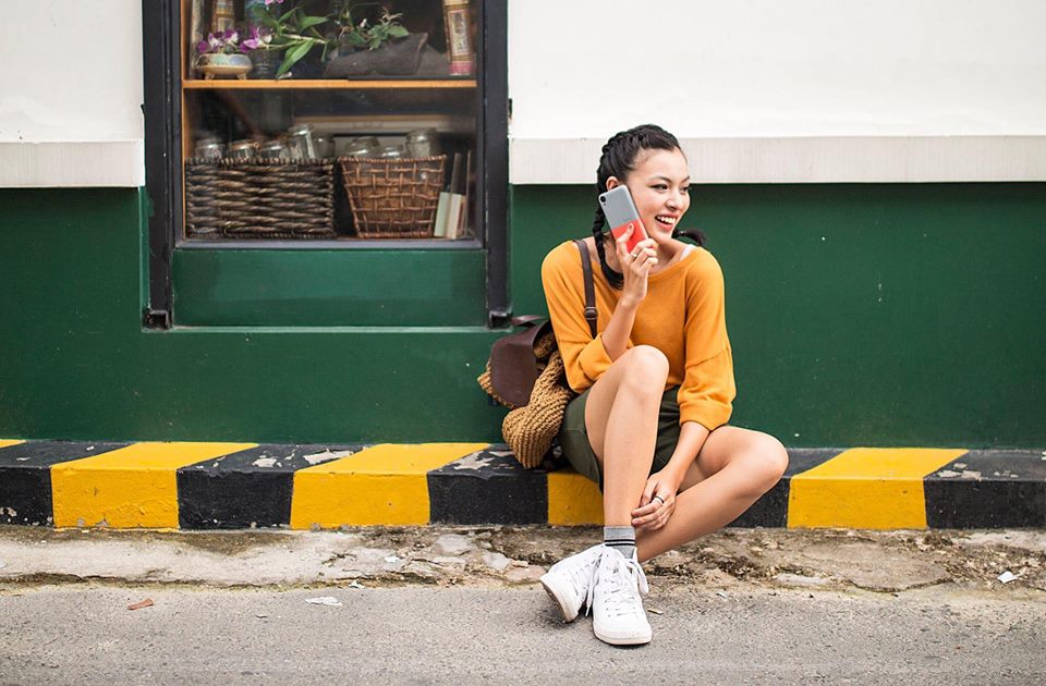 chup3 Như đang nghe một cuộc điện thoại