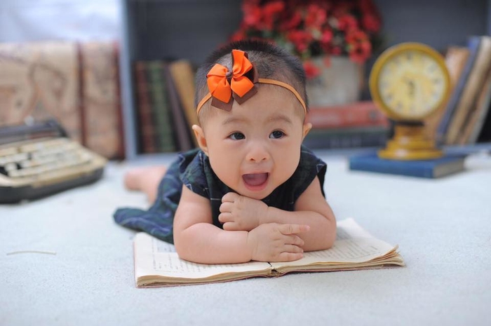 em14 Con đang học bài nè
