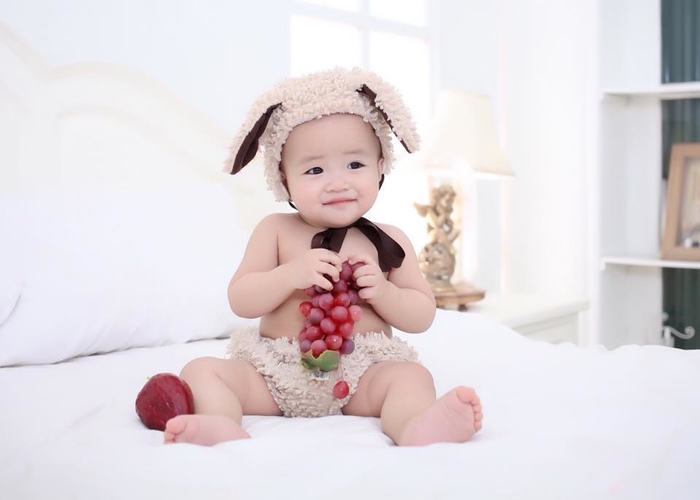 em4 Mẹ ơi con ăn chùm nho này nhé