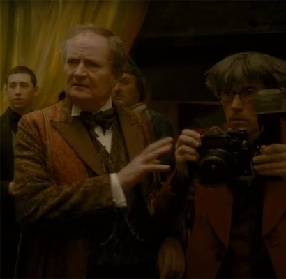 may-anh-trong-phim-4-410x400-1 máy ảnh trong phim Harry Potter and the Half-Blood Prince