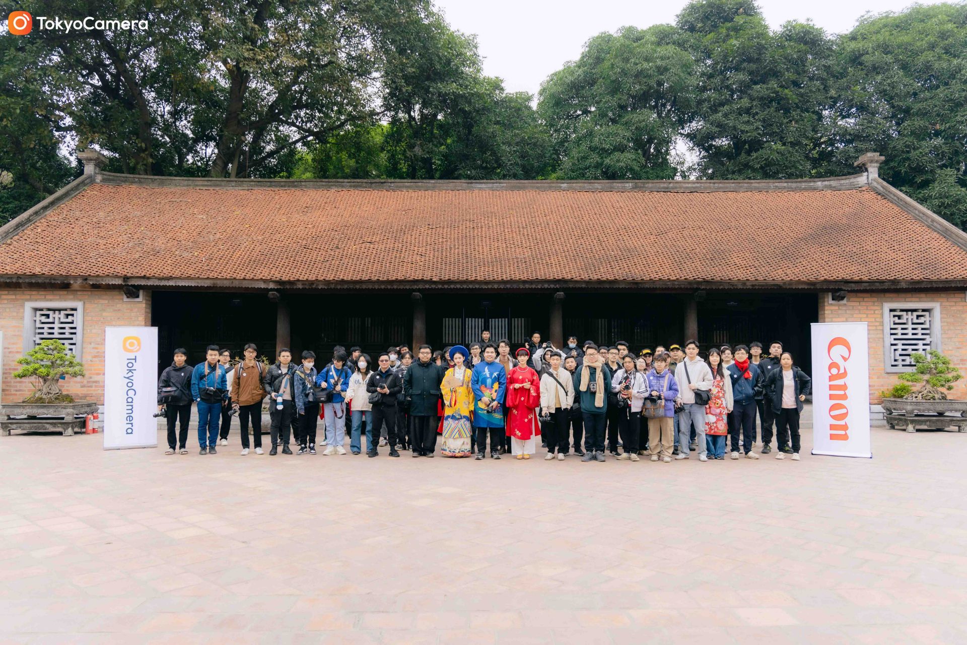 thu-thach-anh-sang-trong-nhiep-anh-co-phuc-ha-noi-10 WORKSHOP THỬ THÁCH ÁNH SÁNG TRONG NHIẾP ẢNH CỔ PHỤC HÀ NỘI